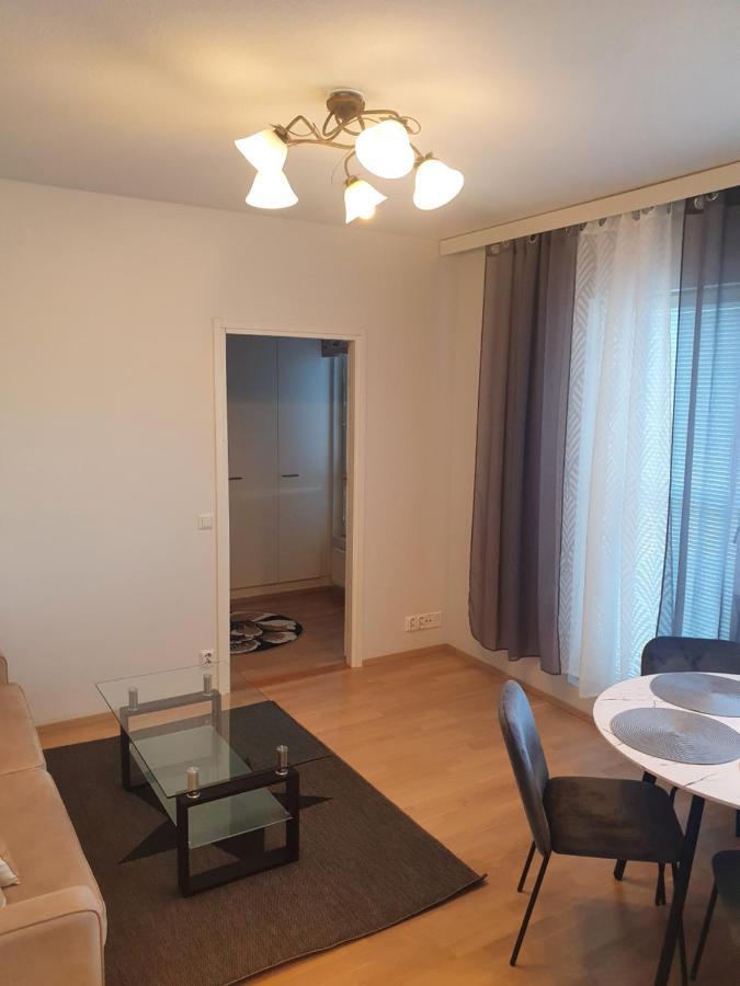 Moderni, Viihtyisae Pikkukaksio Saunalla Pori Exterior foto